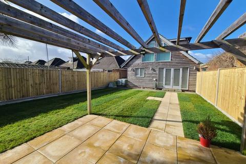 3 bedroom detached bungalow for sale, Bartram Road, Totton, SO40 9JH