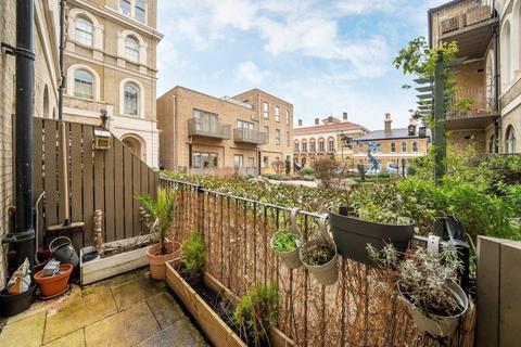 1 bedroom flat for sale, Shaft Apartments, 12 Richard Tress Way, Bow, London, E3