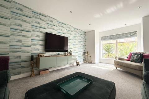 80 Henson Close, Whetstone, Leicester, LE8 6PL