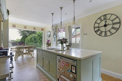 3 bedroom semi-detached house for sale, The Drive, Buckhurst Hill, IG9