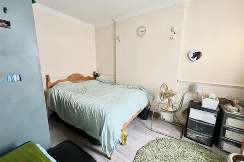 135 Movers Lane, Barking, IG11 7UG