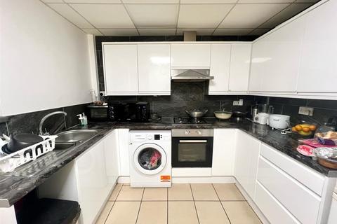 135 Movers Lane, Barking, IG11 7UG