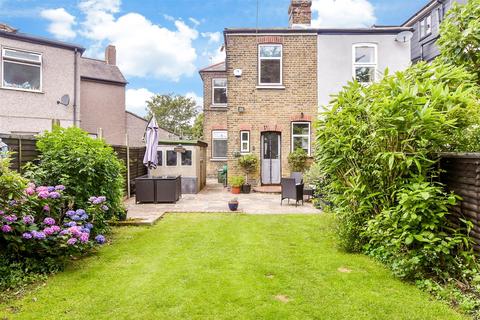 3 bedroom semi-detached house for sale, Grove Road, Romford RM6