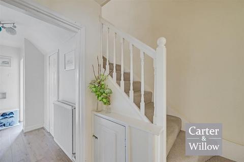 3 bedroom terraced house for sale, Rowney Gardens, Dagenham, Essex