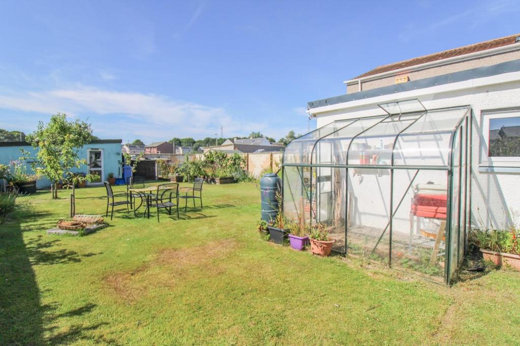 GARDEN.jpg