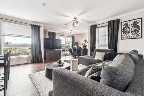2/3, 30 Handel Place, Glasgow, G5 0TP