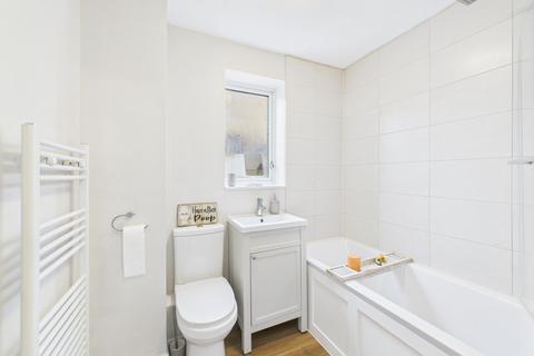 68 Mill Meadow, Northampton, NN2 7DR