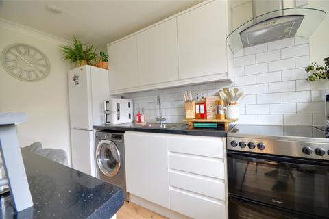 41 Elm Drive, East Grinstead, RH19 3UH