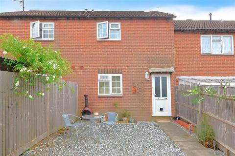 41 Elm Drive, East Grinstead, RH19 3UH