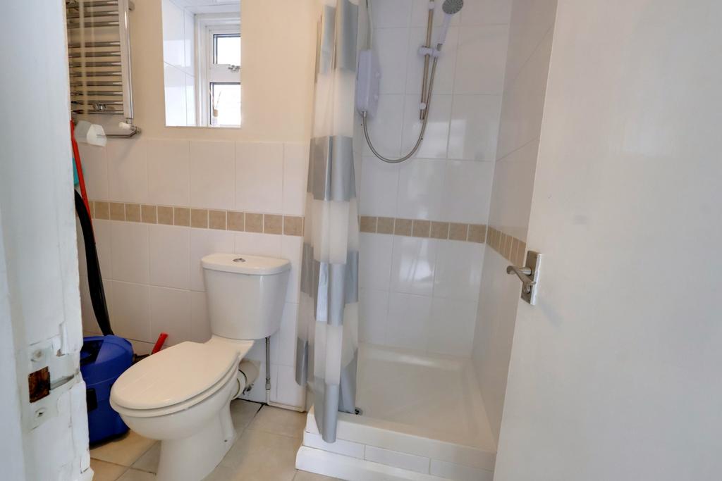 Shower /utility room
