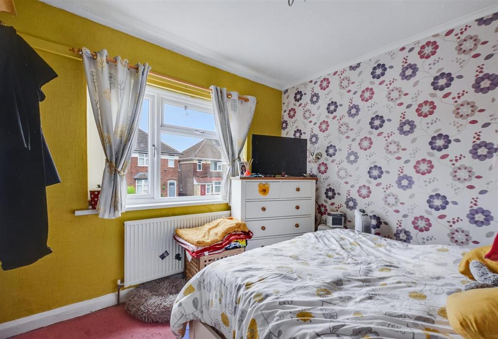 Bedroom 1 2.jpeg