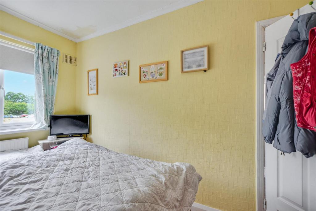 Bedroom 2 2.jpeg