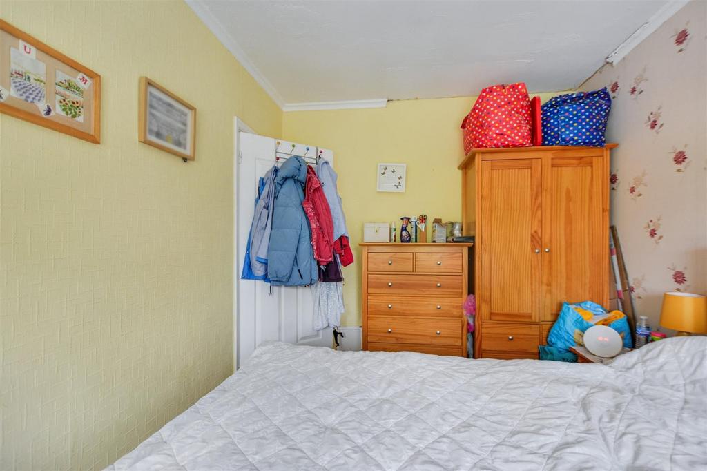 Bedroom 2 3.jpeg