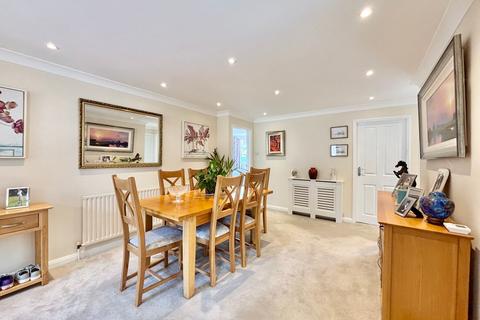 9 Venture Close, Bexhill-on-sea, TN40 1TU