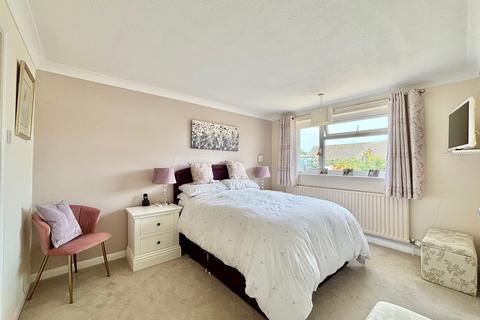 9 Venture Close, Bexhill-on-sea, TN40 1TU