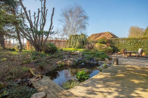 4 bedroom detached house to rent, North Stream, Marshside, Canterbury, CT3