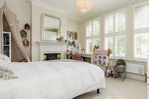 15 Cornwall Road, Twickenham, TW1 3LS