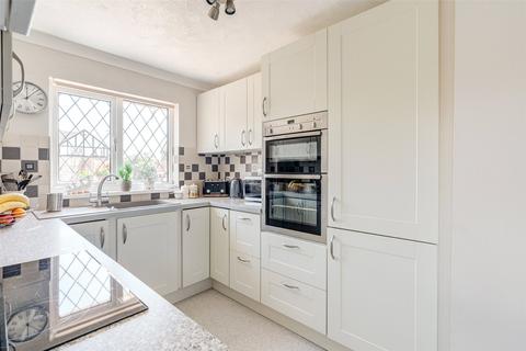 3 bedroom bungalow for sale, Longships, Littlehampton, West Sussex, BN17