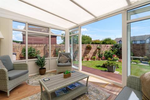 3 bedroom bungalow for sale, Longships, Littlehampton, West Sussex, BN17
