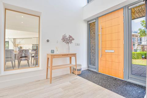 4 bedroom detached house for sale, Ferranti Place, Milton Keynes MK10