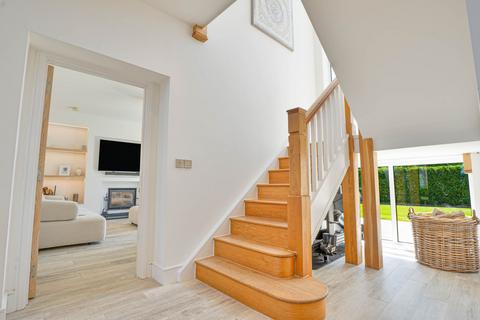 4 bedroom detached house for sale, Ferranti Place, Milton Keynes MK10