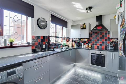 48 Halfway Drive, Halfway, Sheffield, S20 4TH