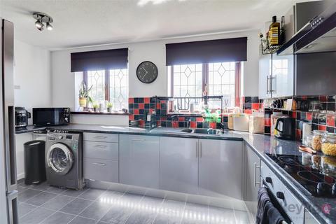 48 Halfway Drive, Halfway, Sheffield, S20 4TH