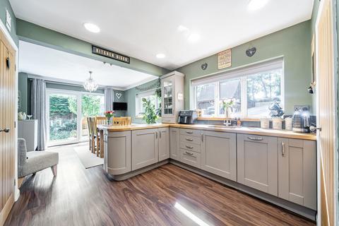 4 bedroom detached house for sale, Vicarage Road, Rhydymwyn, Mold