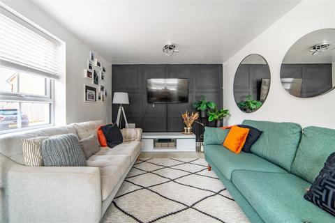 3 bedroom semi-detached house for sale, Ascot Drive, North Gosforth, NE13
