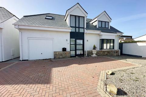 undefined, Mount Hawke, Truro