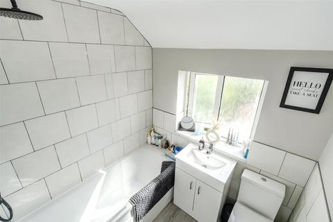 22 Southdownview Road, Worthing, BN14 8NZ