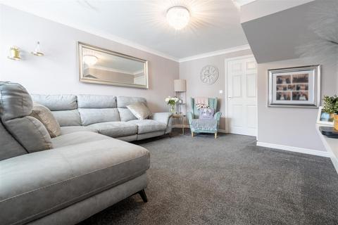 39 Rothbury Drive, Ashington, NE63 8TJ