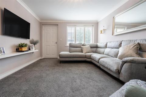 39 Rothbury Drive, Ashington, NE63 8TJ