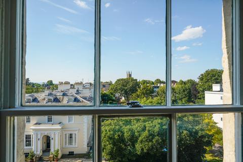 1 bedroom apartment for sale, Flat 5 21 Lansdown Crescent Cheltenham GL50 2LF