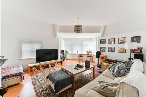 2 bedroom flat for sale, Salford Road, Telford Park, London, SW2