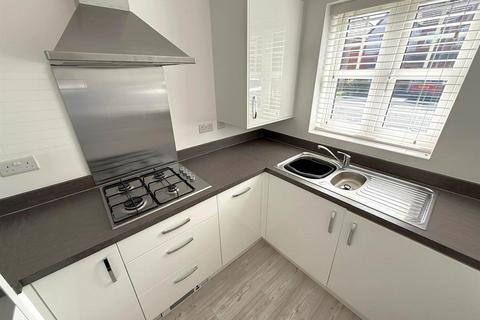 2 bedroom townhouse to rent, Grange Road, Derby DE22