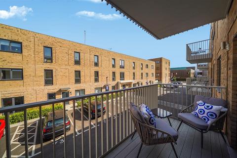 1 bedroom flat for sale, Plum Mews, SW17