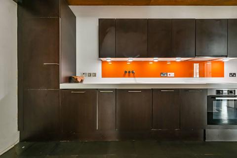 2 bedroom flat for sale, Prince of Wales Mansions, Battersea Park, London, SW11