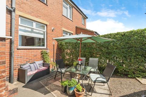 3 bedroom semi-detached house for sale, Thirlmere Road, Dewsbury WF12