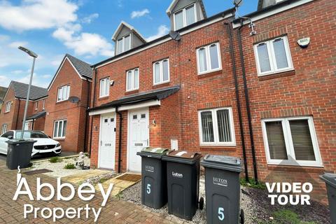 3 bedroom detached house to rent, Guardian Way, Luton, LU1