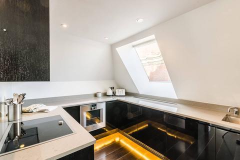 2 bedroom flat to rent, Duke Street, Mayfair, London, W1K