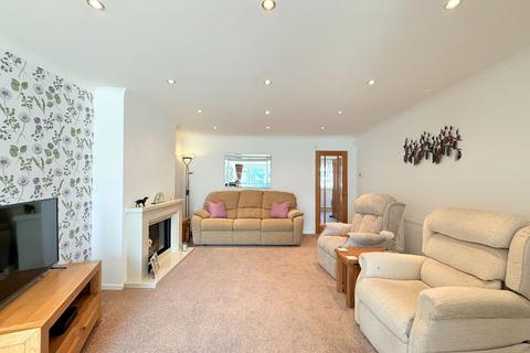 3 bedroom semi-detached bungalow for sale, Kenway, Hollywood
