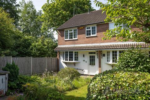 3 bedroom semi-detached house for sale, Cherrytree Close, Radcliffe-On-Trent, Nottingham