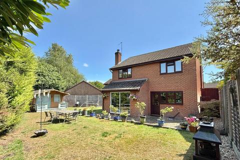 4 bedroom detached house for sale, Haywards Farm Close, Verwood, BH31