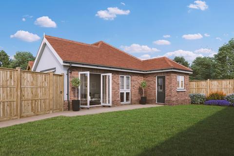 3 bedroom detached bungalow for sale, Coggeshall Road, Braintree, CM7