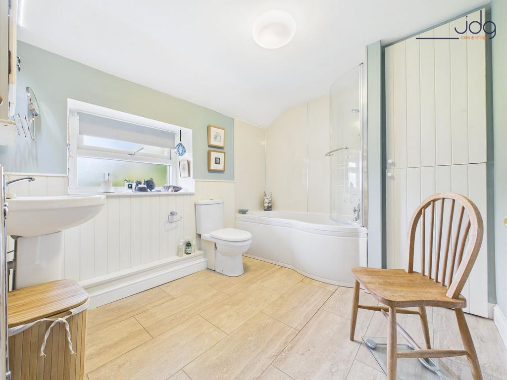Ensuite