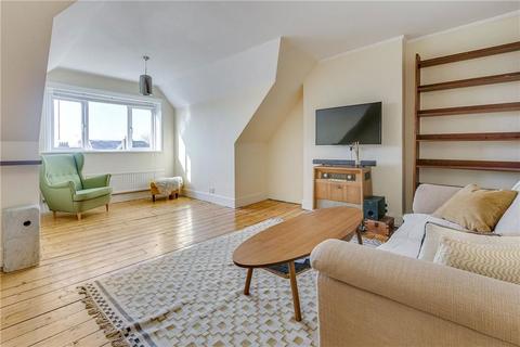 2 bedroom flat for sale, Emanuel Avenue, London W3