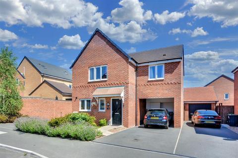 4 bedroom detached house for sale, Hopwood Road, Gedling, Nottingham