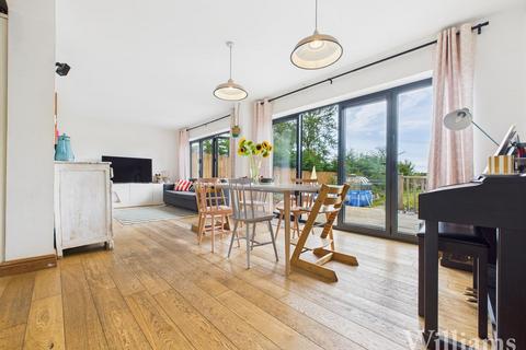 undefined, Honeyburge, Aylesbury HP18