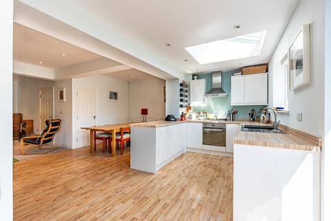 8 Napier Square, Bristol, BS11 9AJ